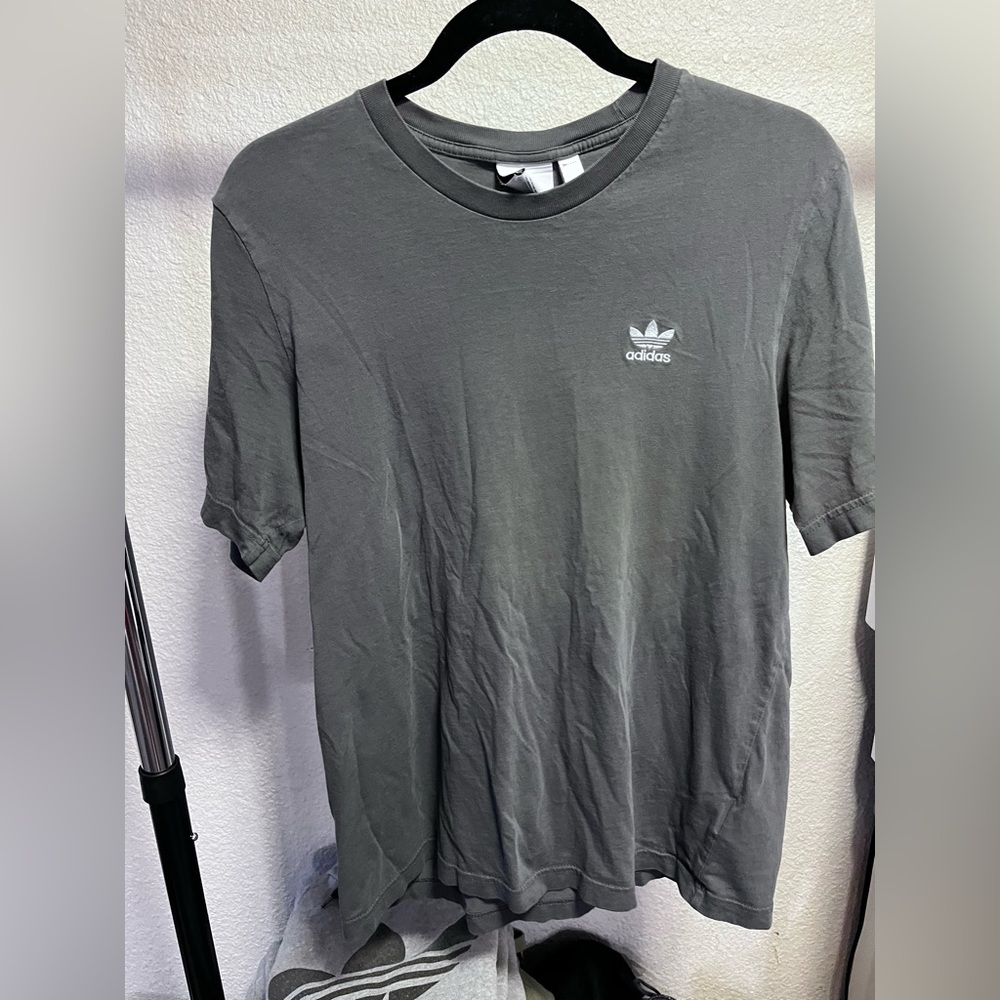 Adidas tee